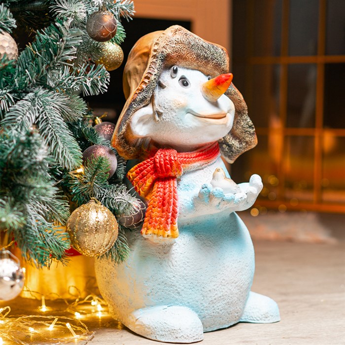 Фигура декоративная Снеговик с птичкой высота 50см полистоун F03181 - фото 126588 Фигура декоративная Снеговик с птичкой высота 50см полистоун F03181 - фото 126588