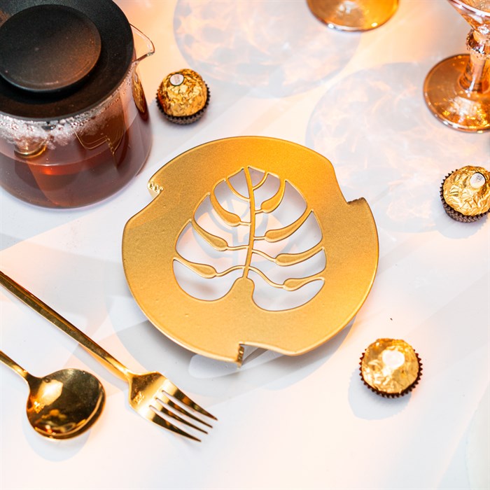 Подставка под горячее Монстера металл золотая 16см 300-132G - фото 126769